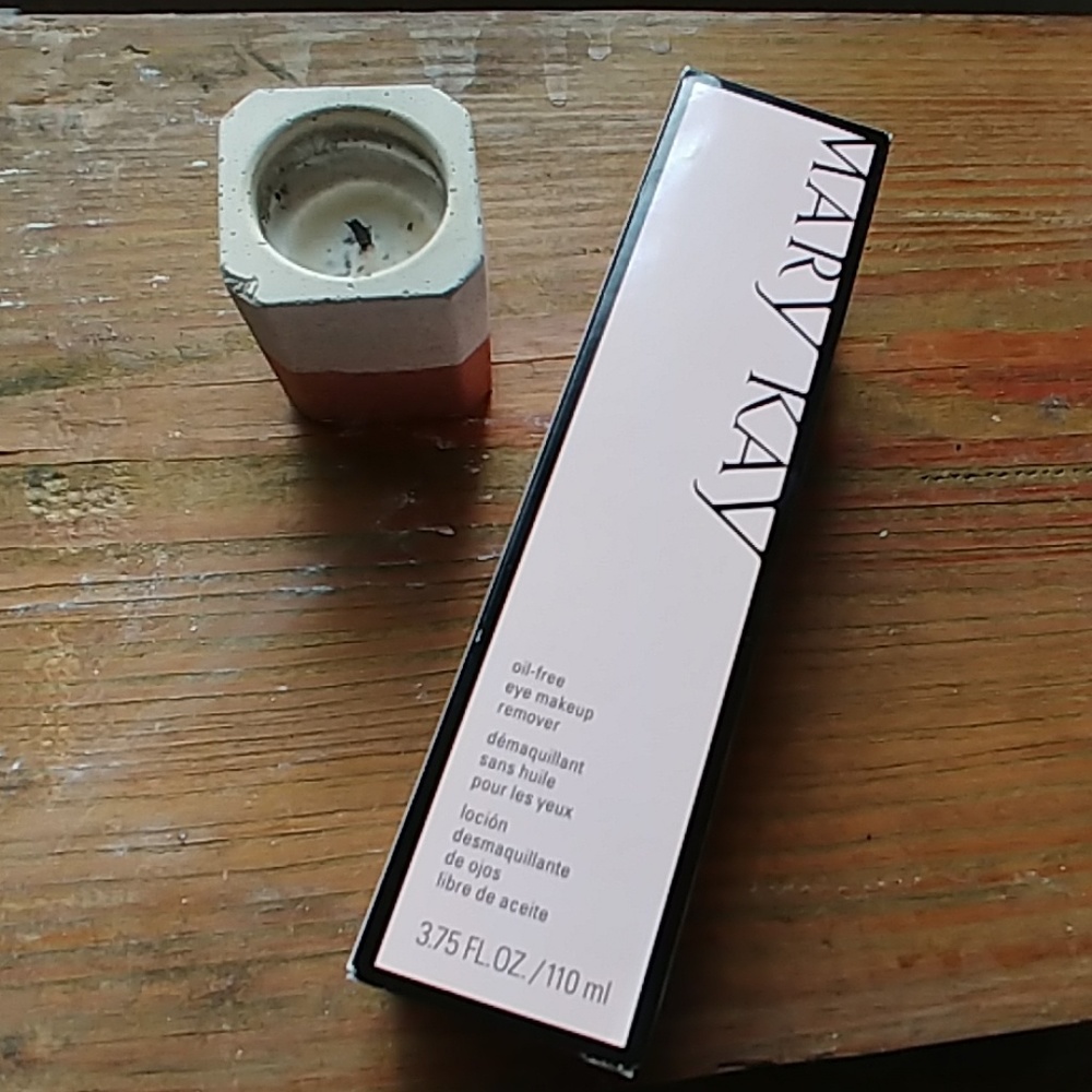 Mary Kay Eye Makeup Remover